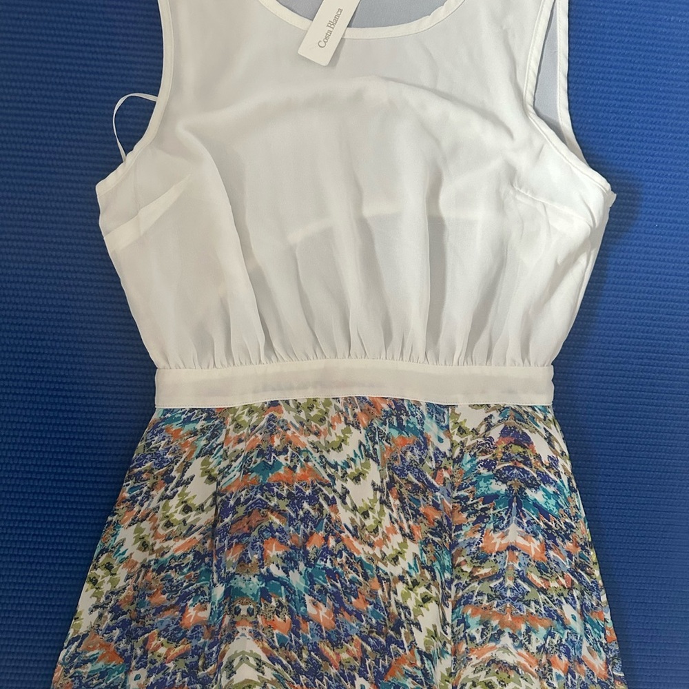 Costa Blanca Maxi Dress – Size Small
Beautiful, lightweight.